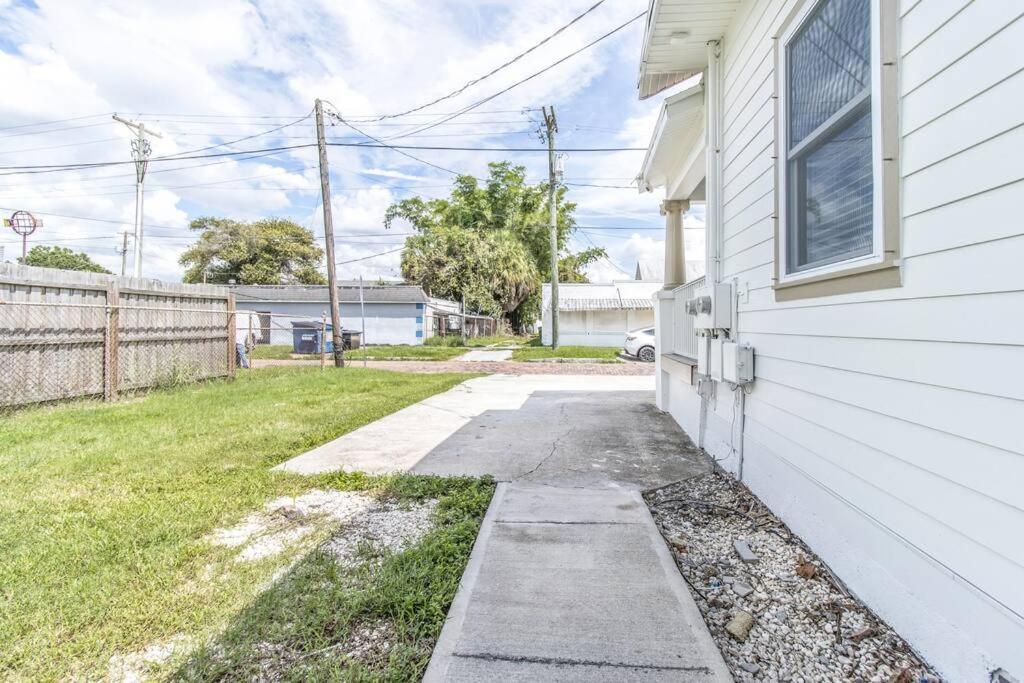 2Br Spacious House In Heart Of West Tampa Esterno foto